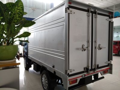 XE TẢI TATA SUPER ACE 1,2T THÙNG KÍN